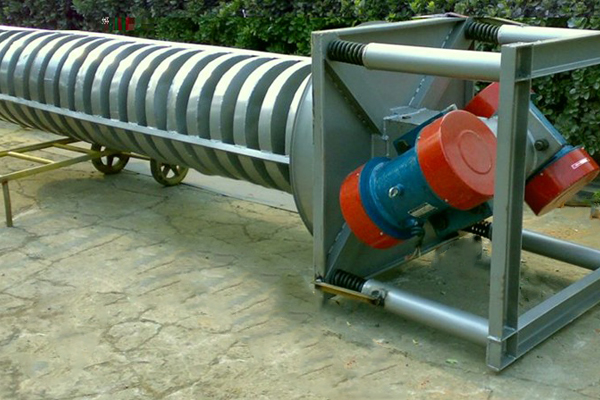 垂直振動(dòng)輸送機